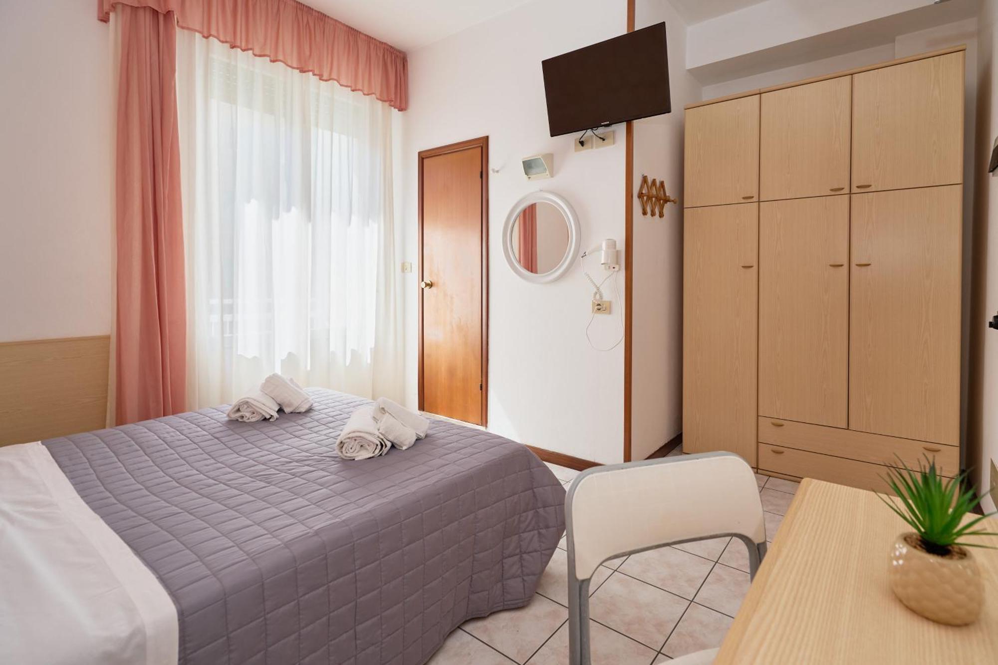 Hotel Jolanda Bellaria-Igea Marina Exterior photo