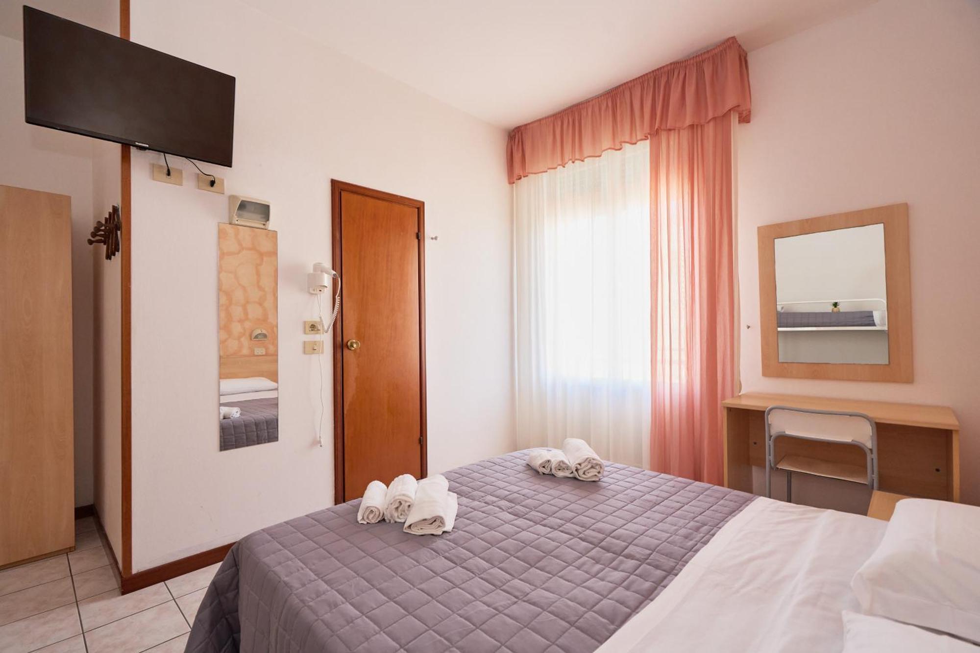 Hotel Jolanda Bellaria-Igea Marina Exterior photo